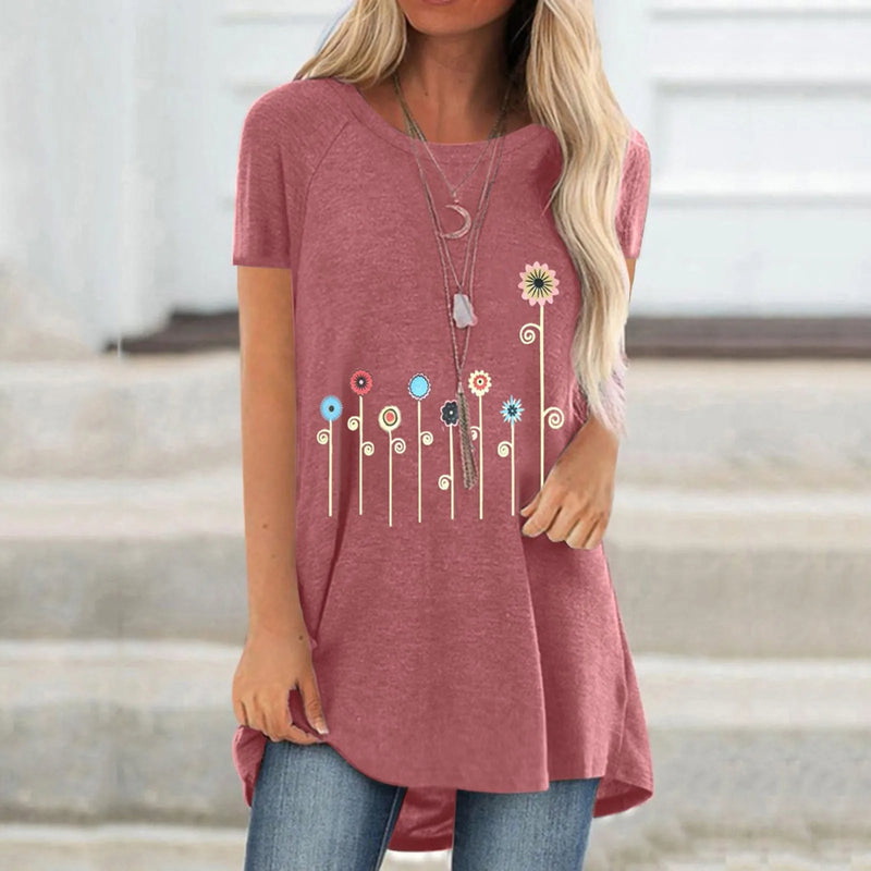 Women's Graphic Tees | Short-Sleeved Tee | Chic Hot Club