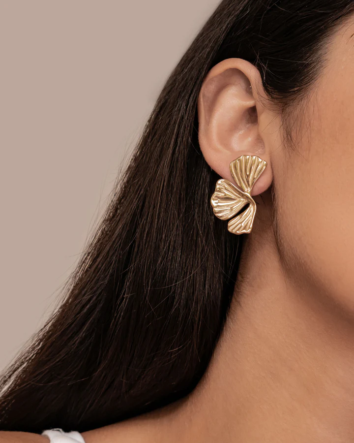 Exclusive designer deals, very nice Jewelry